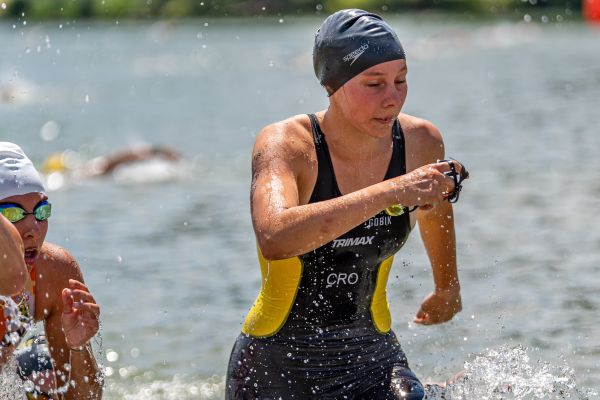 triatlon-i-18842BC7ED6-C951-2007-7C71-144430B8F028.jpg